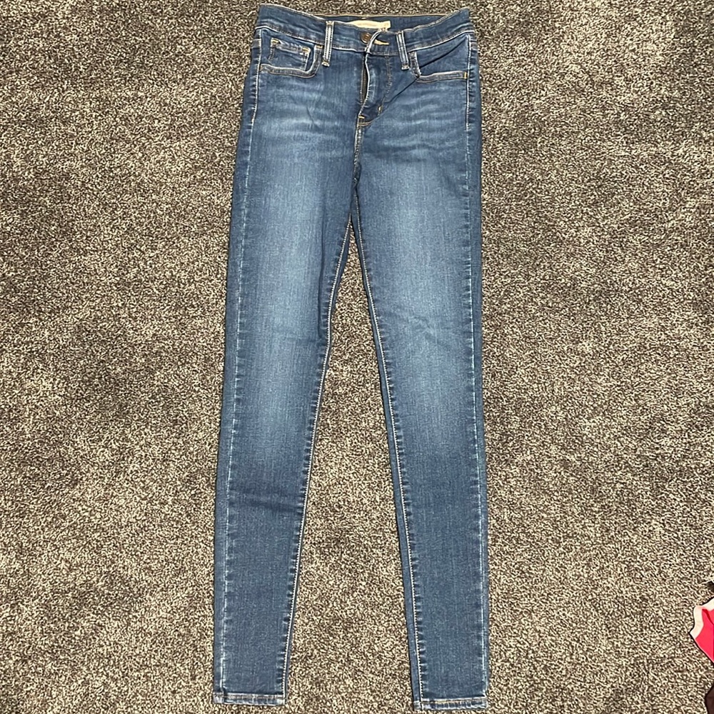 Levi 720 High Rise Super Skinny Jeans